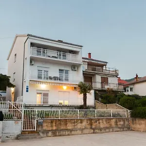 Kristijan Apartment